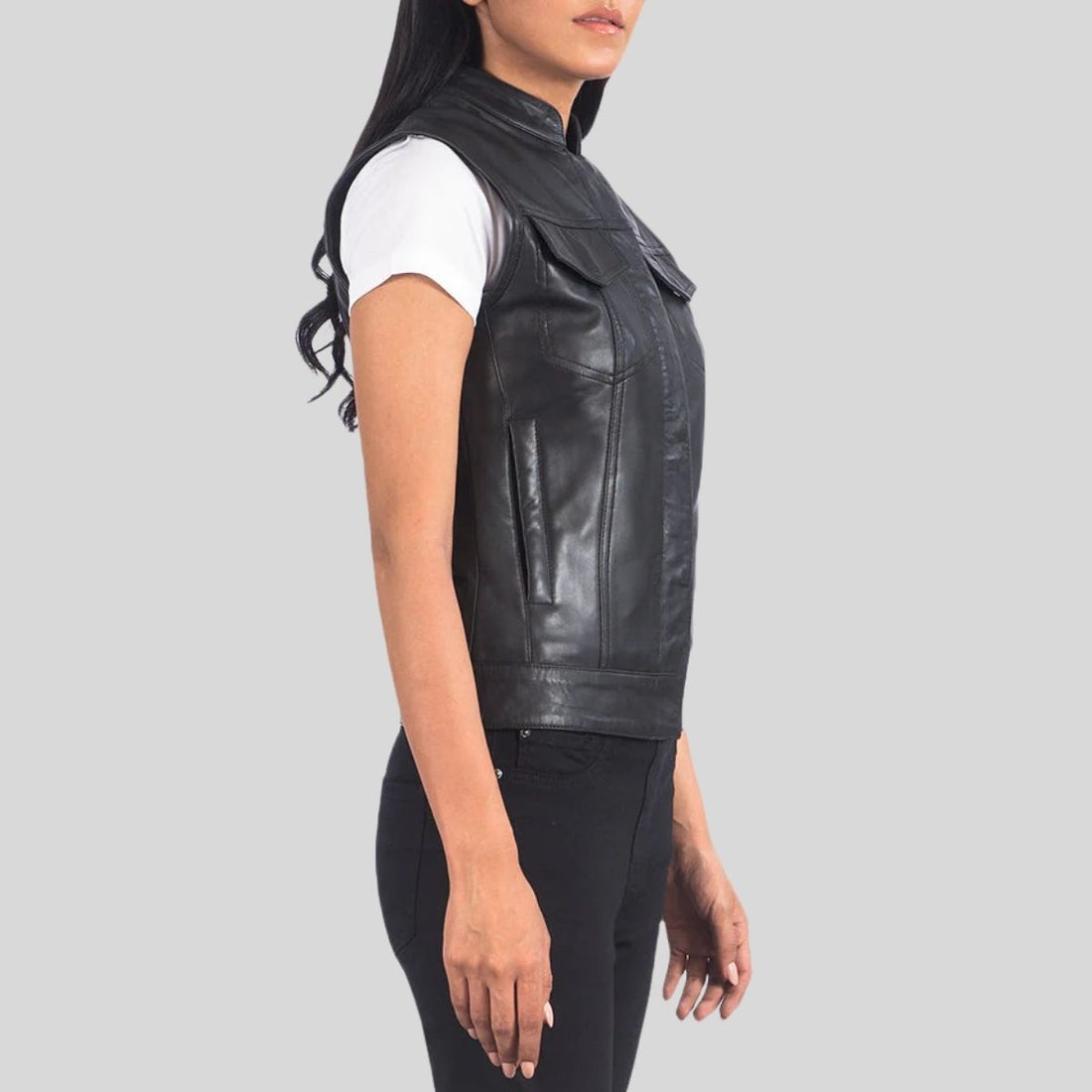 Classic Leather Vest Women – Timeless Biker Vibe